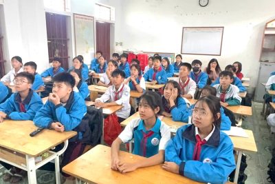 Thành Cổ Quảng Trị sống lại: Buổi Chiếu Phim “Mưa Đỏ” Đầy cảm xúc tại THCS Nghĩa Hải